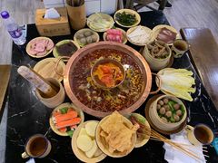 -巴隆门重庆老火锅(太湖路店)