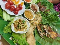 -沐毫傣泐云南菜孔雀宴•手抓饭傣味烧烤(曼听公园店)