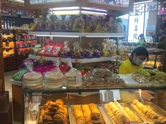 面包甜点陈列柜-鼎丰真(四马路店)