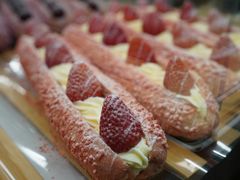 草莓魔法棒-奈雪的茶(亨特国际广场店)