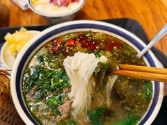 -云阿蛮云南生烫牛肉米线(奉贤路店)