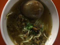 擔仔麵-六合夜市
