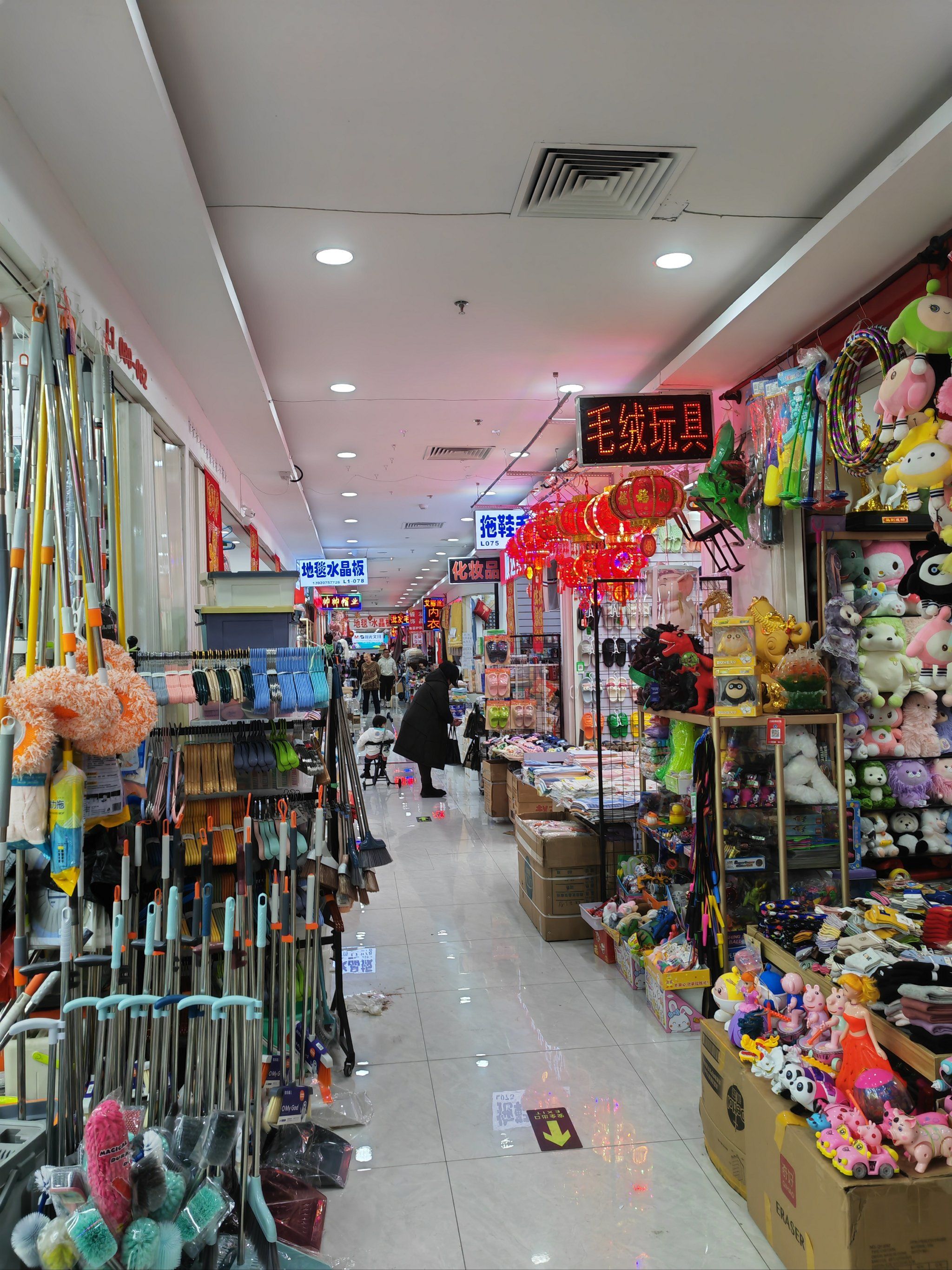 传承了逛大胡同的乐趣就在温州商贸城