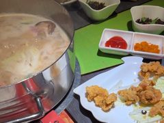 -四季喧黔味豆米火锅(万达广场店)