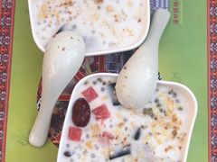 -海口骑楼小吃街