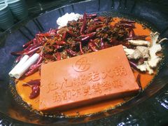 -红九格老火锅(三峡广场店)