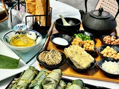 -刘姐啤酒鱼民族演艺餐厅(西街总店)