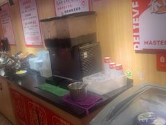 -何师傅美蛙鱼头(汉街店)