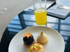 -亚龙湾喜来登·美景台大堂吧