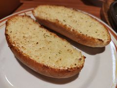 特质蒜香面包块-萨莉亚意式餐厅(万嘉商业广场店)