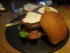 -HIGH FIVE哈福手工汉堡(桂林路店)