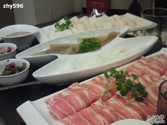 鱼肉,羊肉,宽粉拼-新辣道鱼火锅(领展购物广场·中关村店)