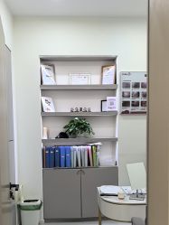 -苗方清颜专业祛痘·皮肤管理