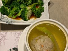 蟹粉狮子头-穿蒸引鲜·嗲记(正大广场店)