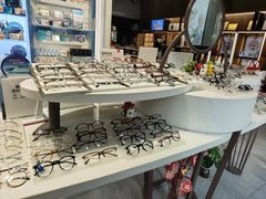 -一代眼镜·蔡司配镜(浦东大拇指广场店)