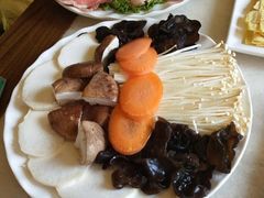 木耳金针菇合盘-盛元盛居传统炭火锅(绿园店)