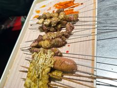 -绿地三只羊羊肉串(万科店)