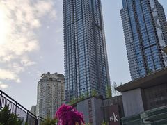 -日月光中心广场