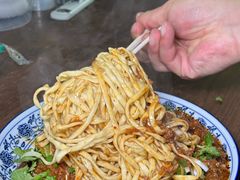 -吕氏馄饨包子大排档