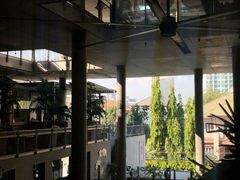 -ROAST coffee & eatery