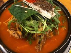 土豆排骨火锅-喇喇排骨火锅·传统韩式脊骨汤(望京西园总店)