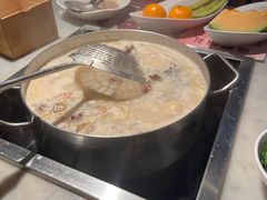 -尚尚仙·酸汤猪手·猪肚鸡火锅(华联万柳购物中心店)