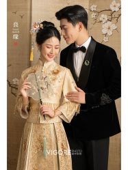 -雪中彩影婚纱摄影·微光艺术中心