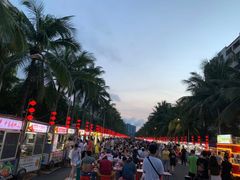 -海口骑楼小吃街