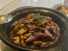 肉末茄子煲-武夷山德懋堂度假村·五观堂餐厅