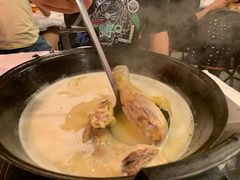 -鲜入围煮花胶鸡海鲜火锅