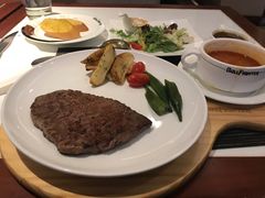-斗牛士牛排(南京东路店)