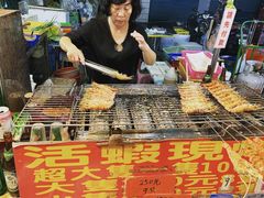 -六合夜市