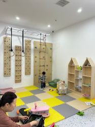 -熊小米专业儿童游泳馆