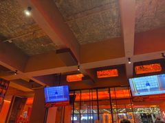 -何师烧烤Pro ·江湖川菜·小龙虾·精酿(太古里旗舰店)