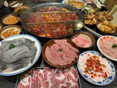 -周小明火锅(黑金冠社区店)