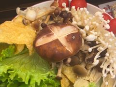 -热火朝天鲜切牛肉火锅(南强街巷店)