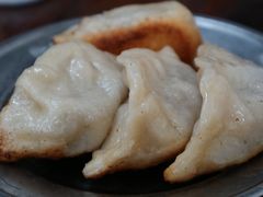 -黄阿姨锅贴大王(万航渡路店)