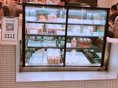 面包甜点陈列柜-喜茶(深圳丰盛町店)