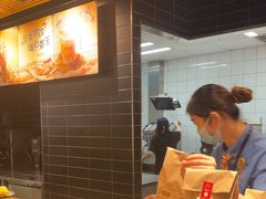 -麦当劳(中山公园龙之梦店)