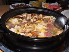 -一朵菌·野生菌探索家火锅(南亚店)