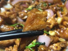 -胡须佬鸡煲四季火锅店(石厦西村直营店)