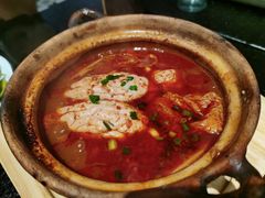 -何妹湿辣牛肉·粤式烧烤砂煲(桂雅路店)