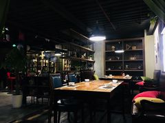 -别院里音乐餐酒吧(双流航空港店)