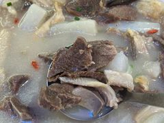 -霄汉牛三鲜湖北砂锅菜(万松园2店)