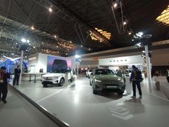 -东浩兰生上海世博展览馆