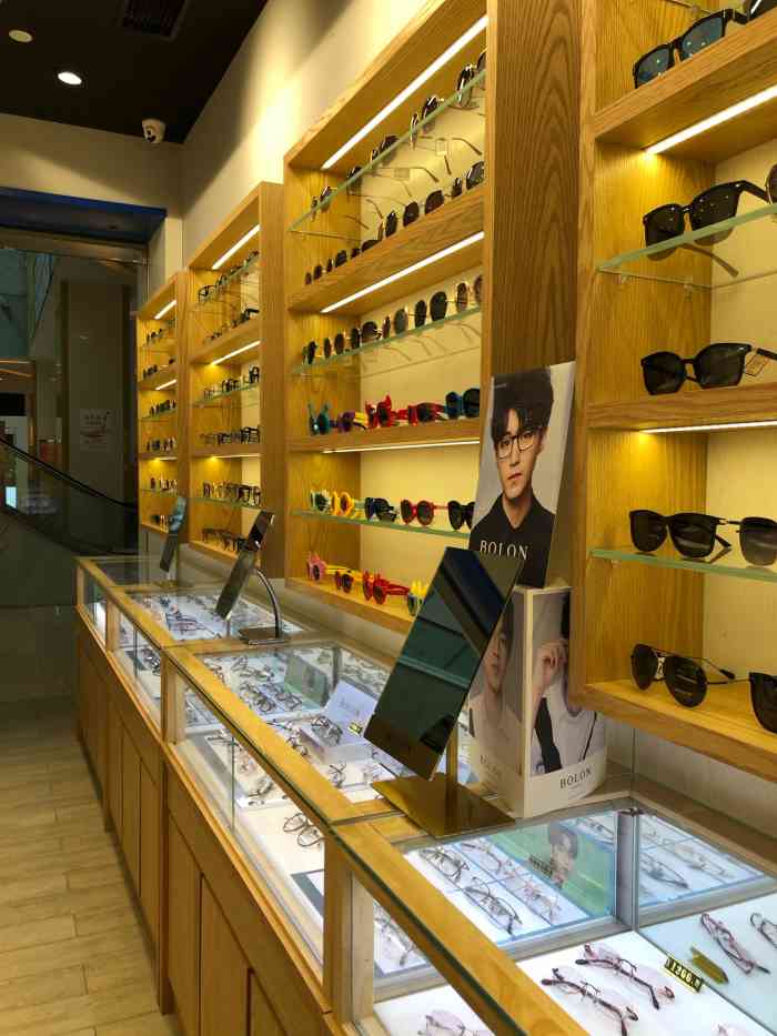 alps阿尔卑斯眼镜(平江万达店)-"非常荣幸中了霸王餐,正好母亲大人想