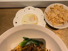 酸笋-漆黑觉米粉(三里屯店)