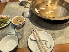 -靠山屯东北农家菜(八龙桥雅苑店)