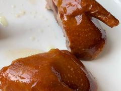 玻璃皮润烧乳鸽-北京厨房(西安SKP店)