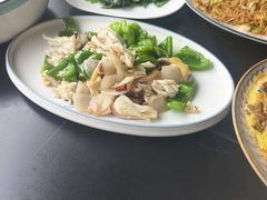 -鑫悦楼煎蟹·16年海鲜大排档